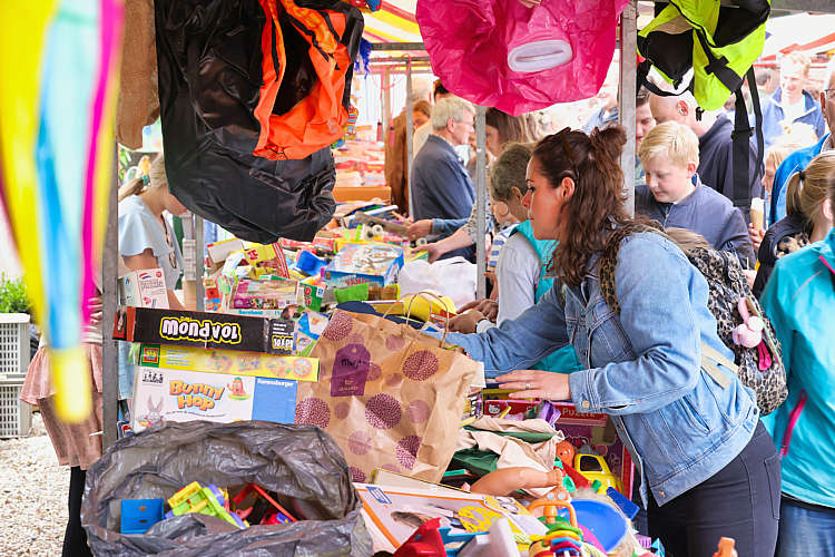 Rommelmarkt 2022 Waarder_155